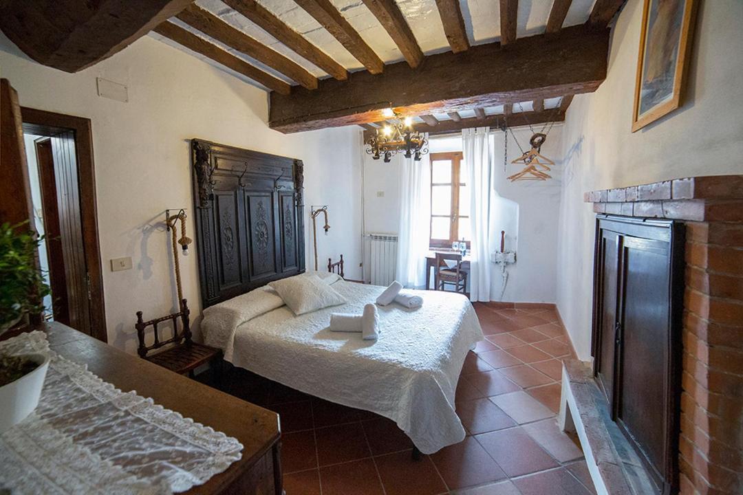 Dulcis In Borgo Bed & Breakfast Santa Lucia  Екстериор снимка